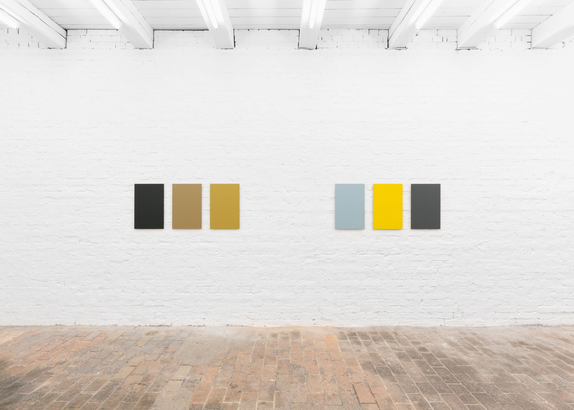 Installation view of Carsten Becker – RAL at Frontviews, 2018