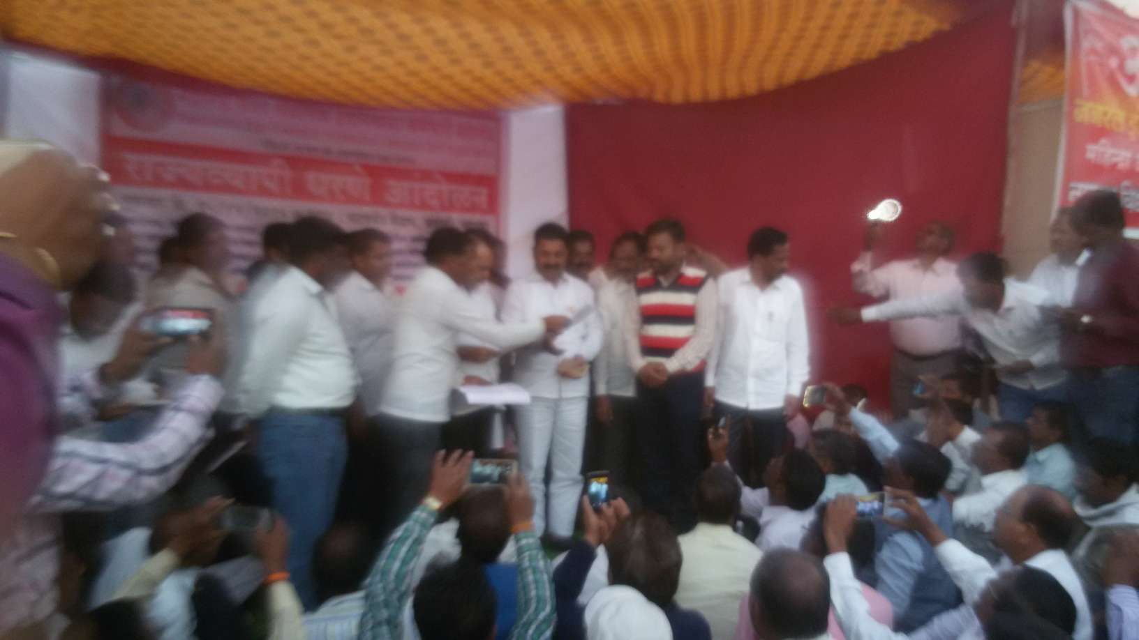 नागपूर आंदोलन भेटी