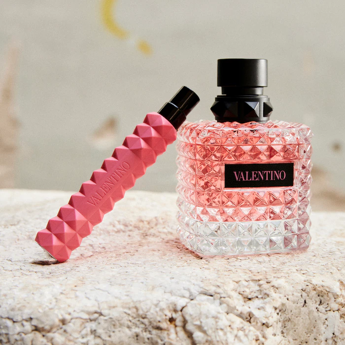 Valentino Donna Born In Roma Eau de Parfum with Bourbon Vanilla & Jasmine
