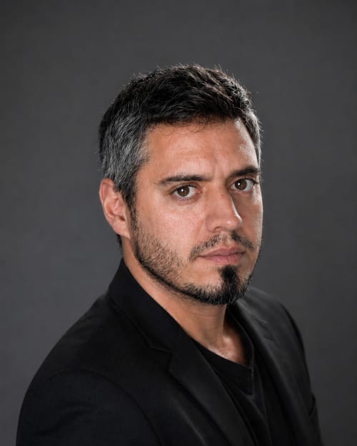 Dr. Kevin Morvallevich, tric&oacute;logo capilar