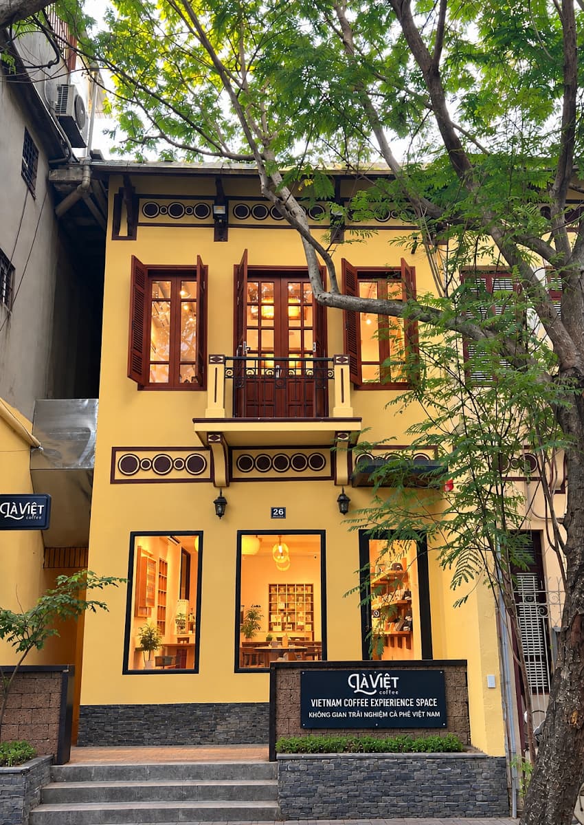 Là Việt Coffee • Châu Long