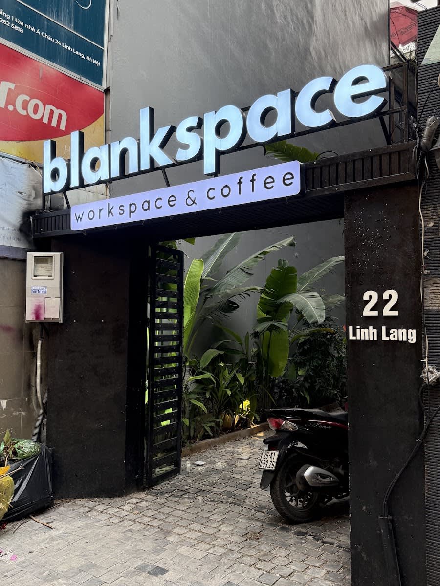 Blank Space – Workspace & Coffee
