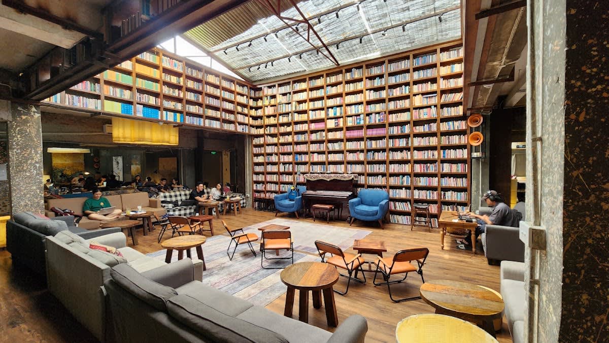 Tiny Cafe • Giải Phóng