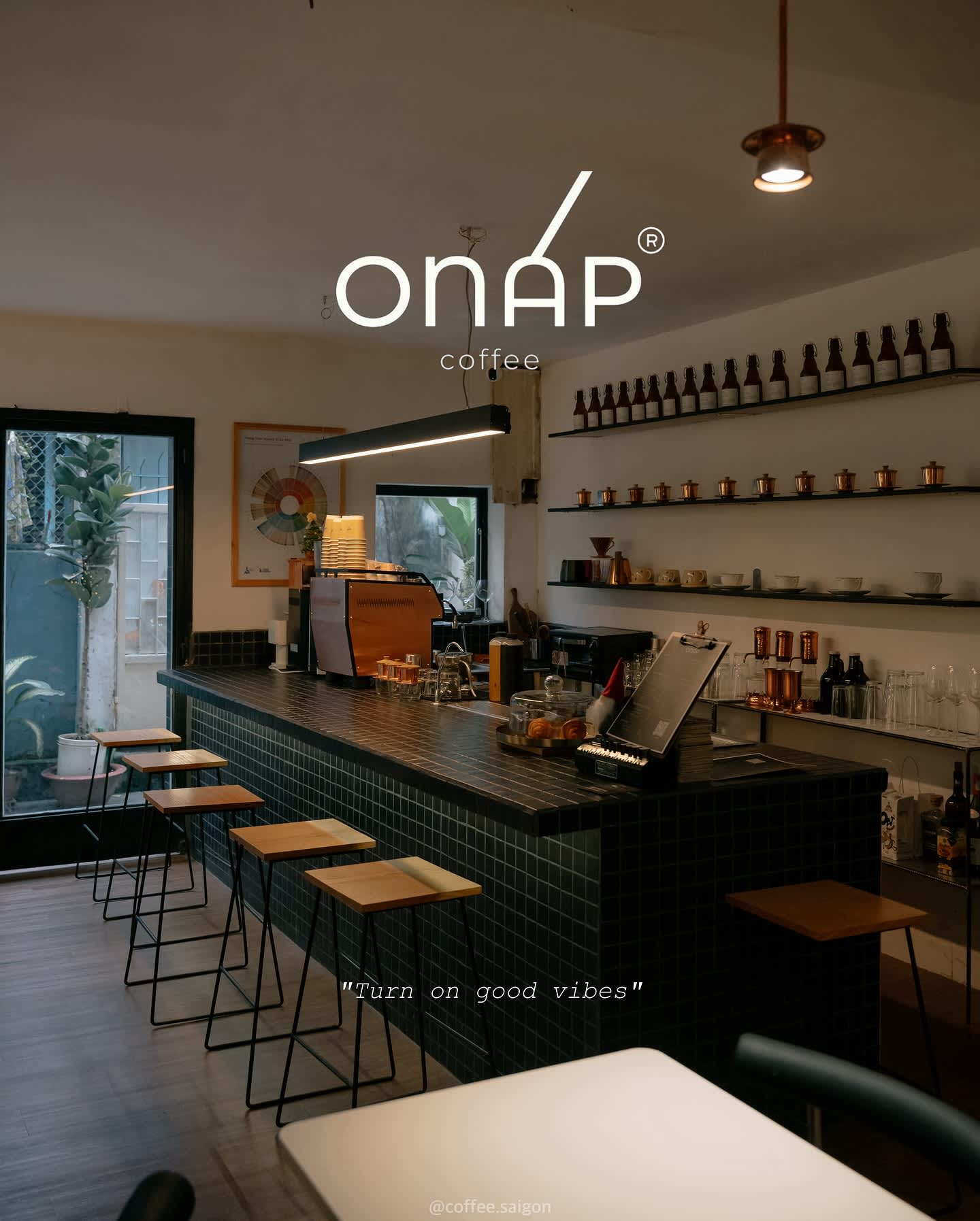 Onáp Coffee • Cống Quỳnh