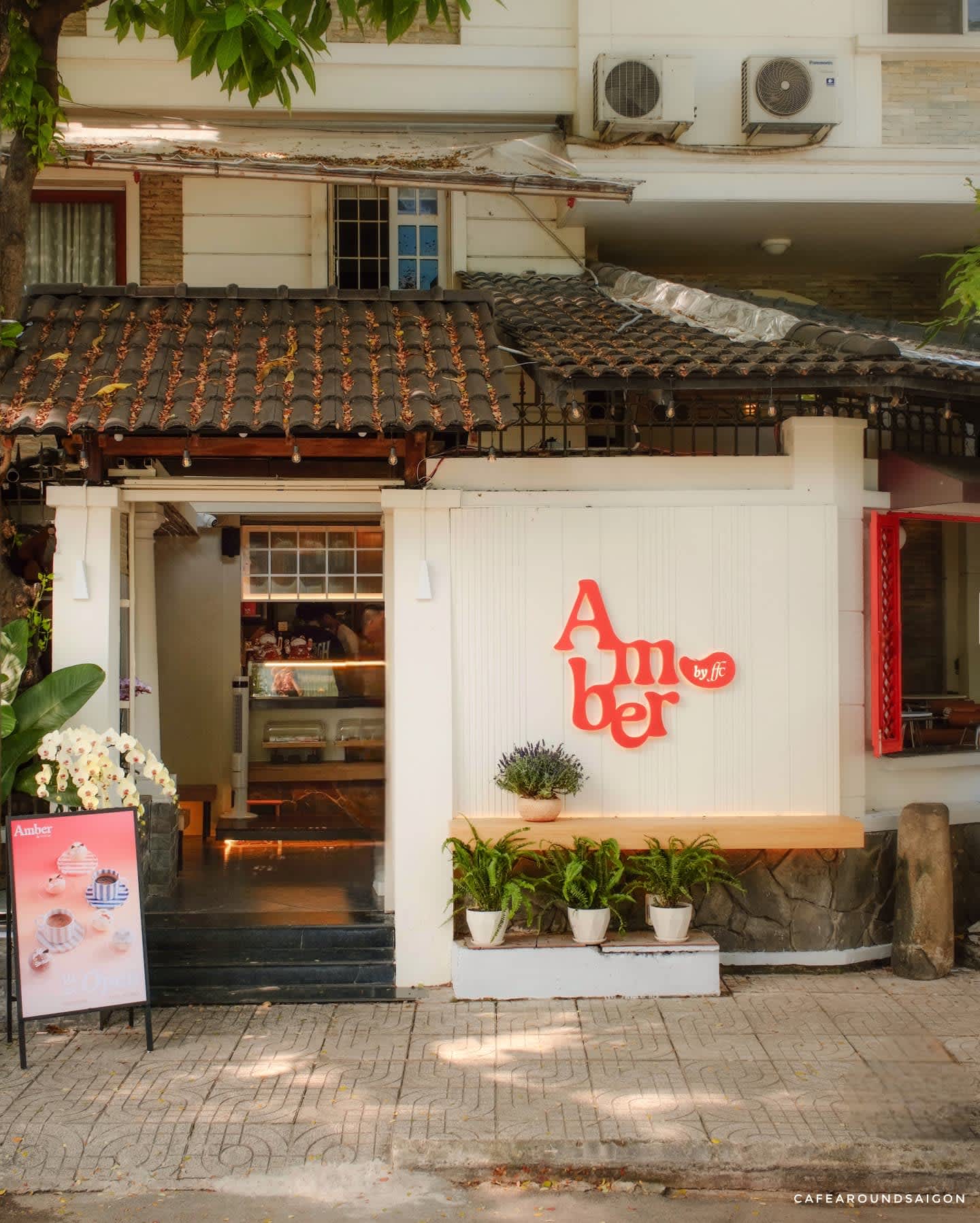 Amber Café