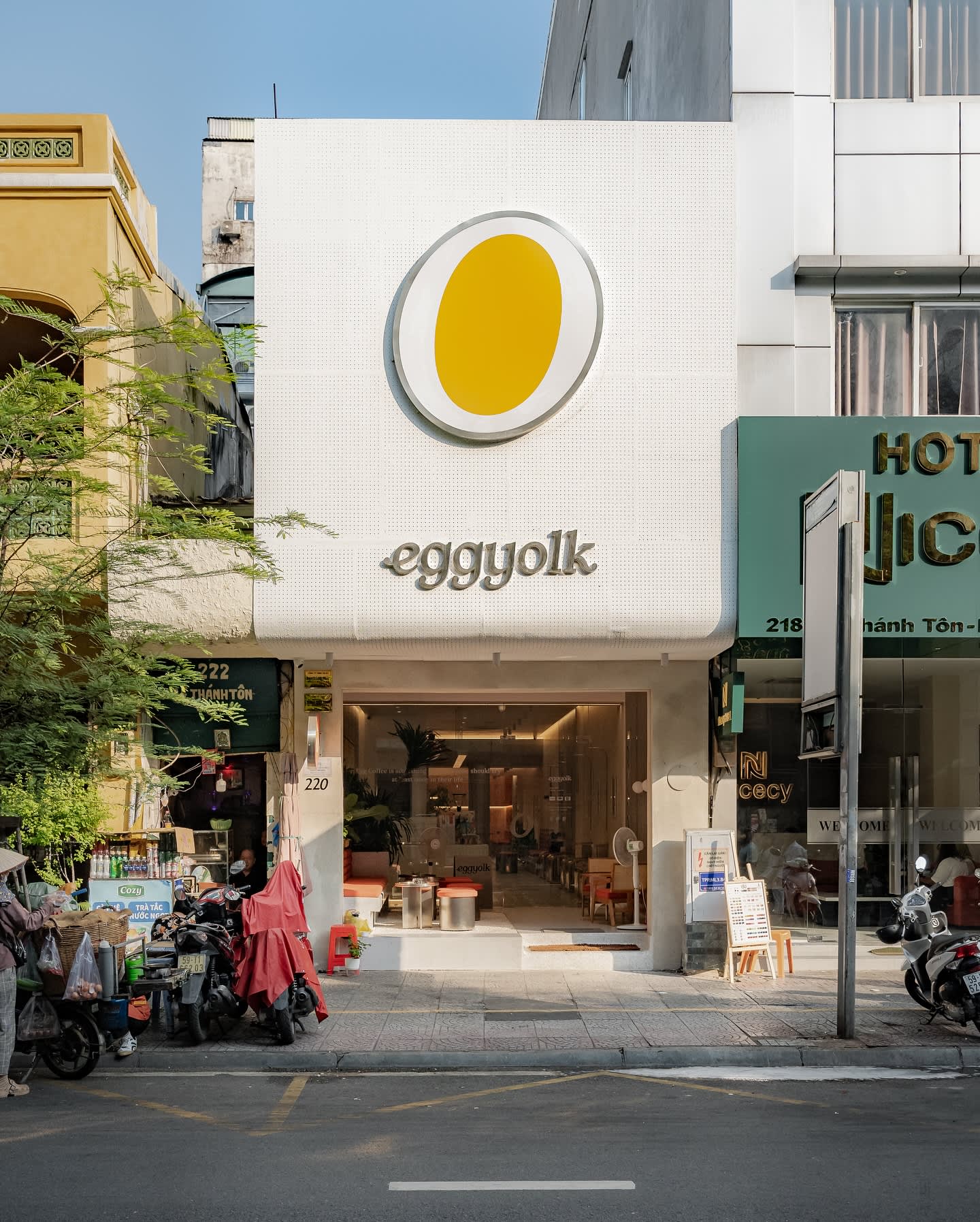 EggYolk Coffee