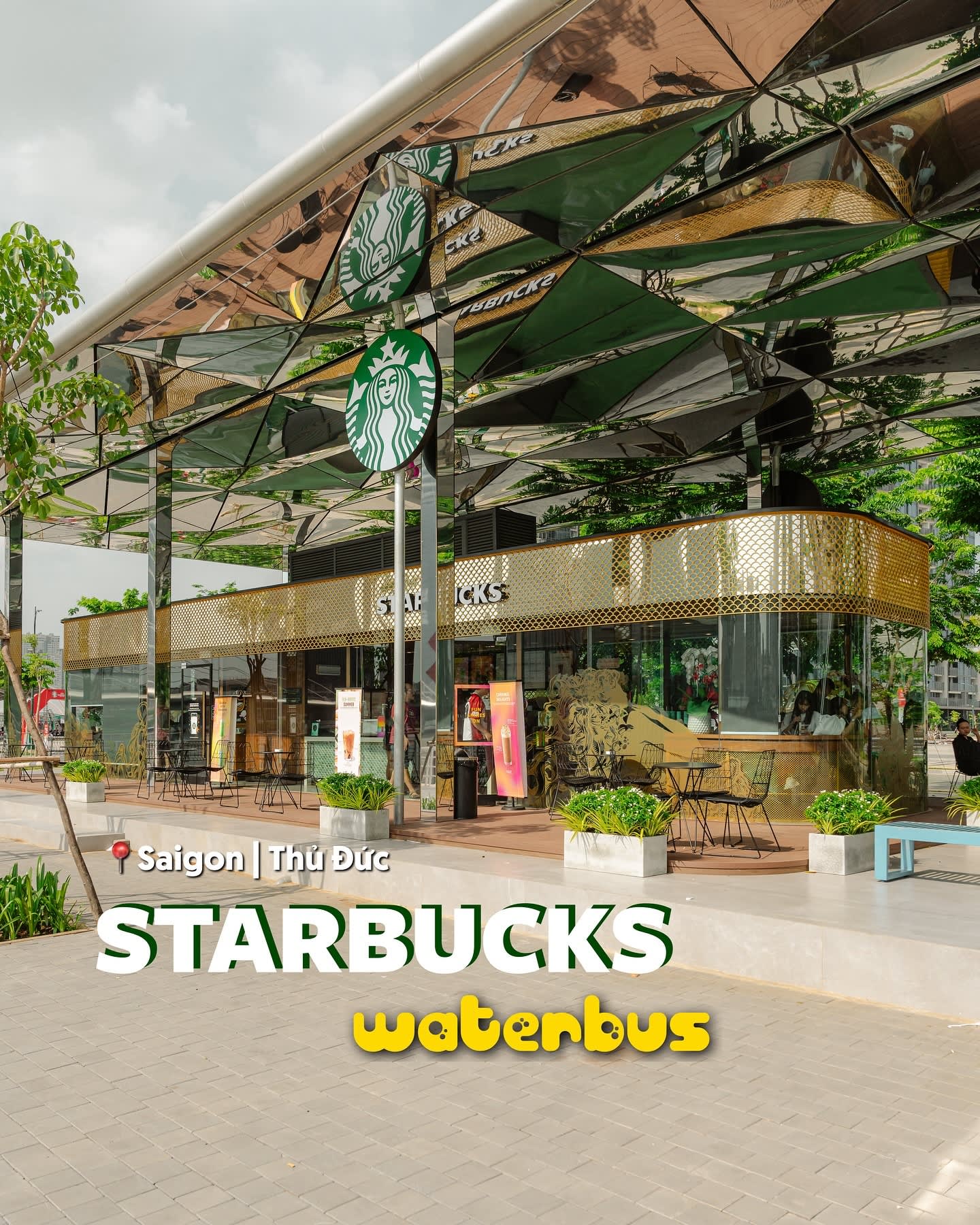 Starbucks Waterbus