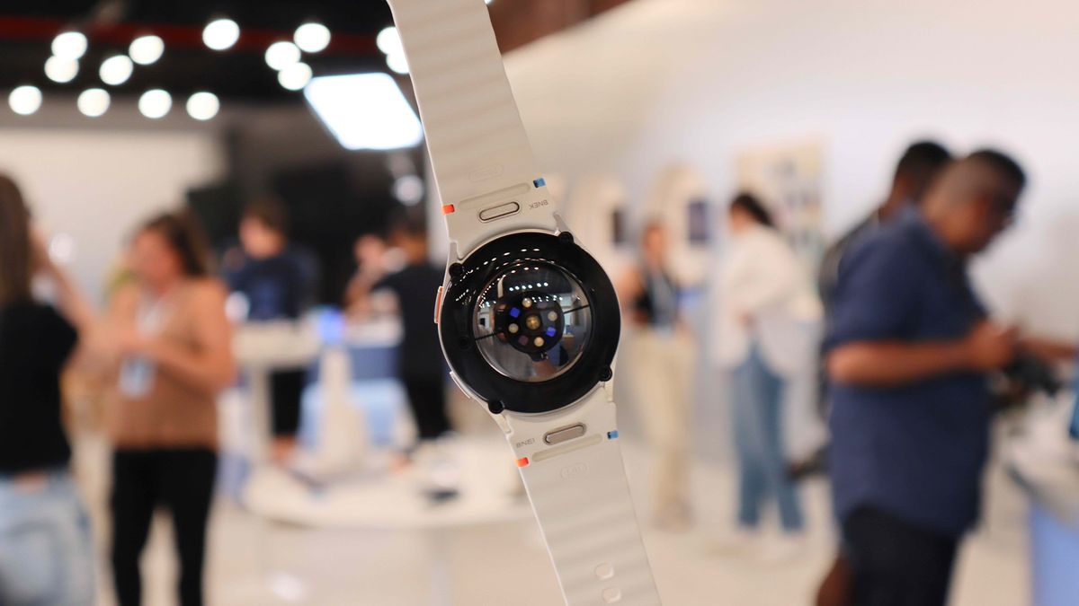 Cover Image for Los nuevos relojes Galaxy Watch 7 y Watch Ultra de Samsung han eliminado una característica muy útil