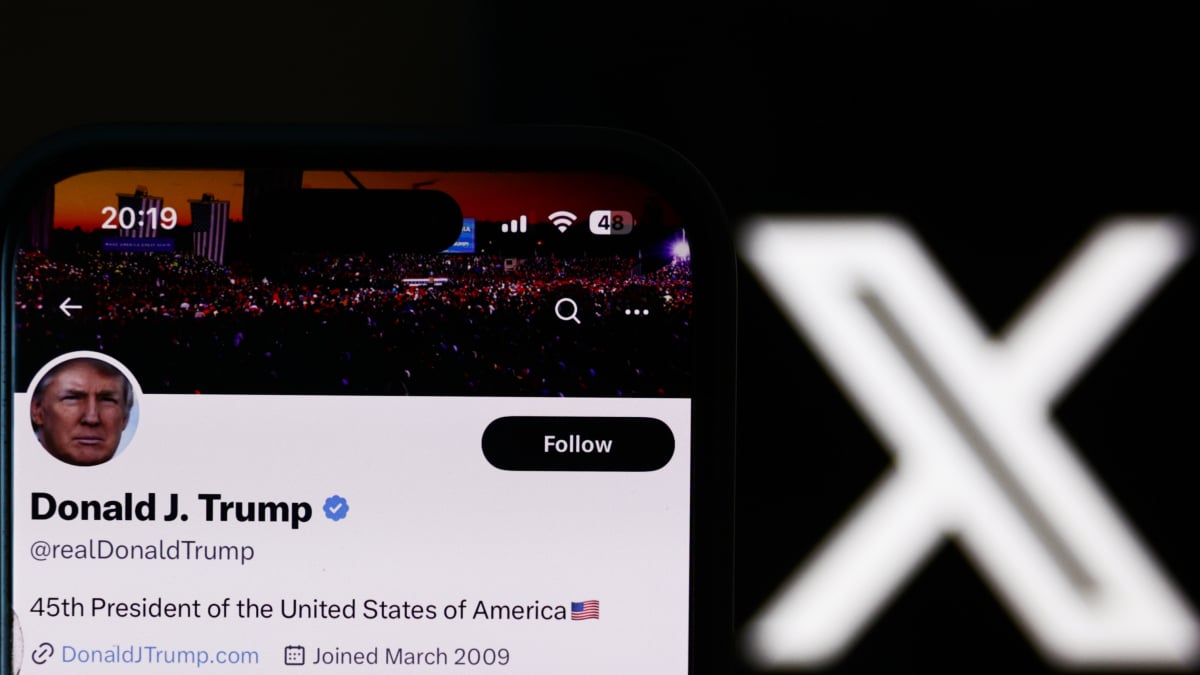 Donald Trump regresa a X / Twitter con una avalancha de publicaciones y un anuncio de campaña con etiquetas confusas.