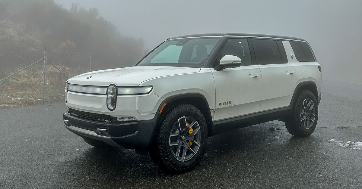 Cover Image for Rivian integrará Apple Music con audio espacial en sus vehículos eléctricos sin CarPlay.