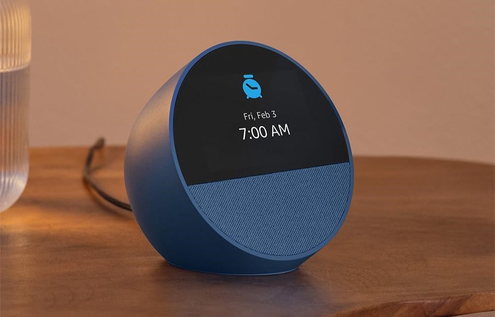 Cover Image for El nuevo Echo Spot de Amazon se ofrece a $55.