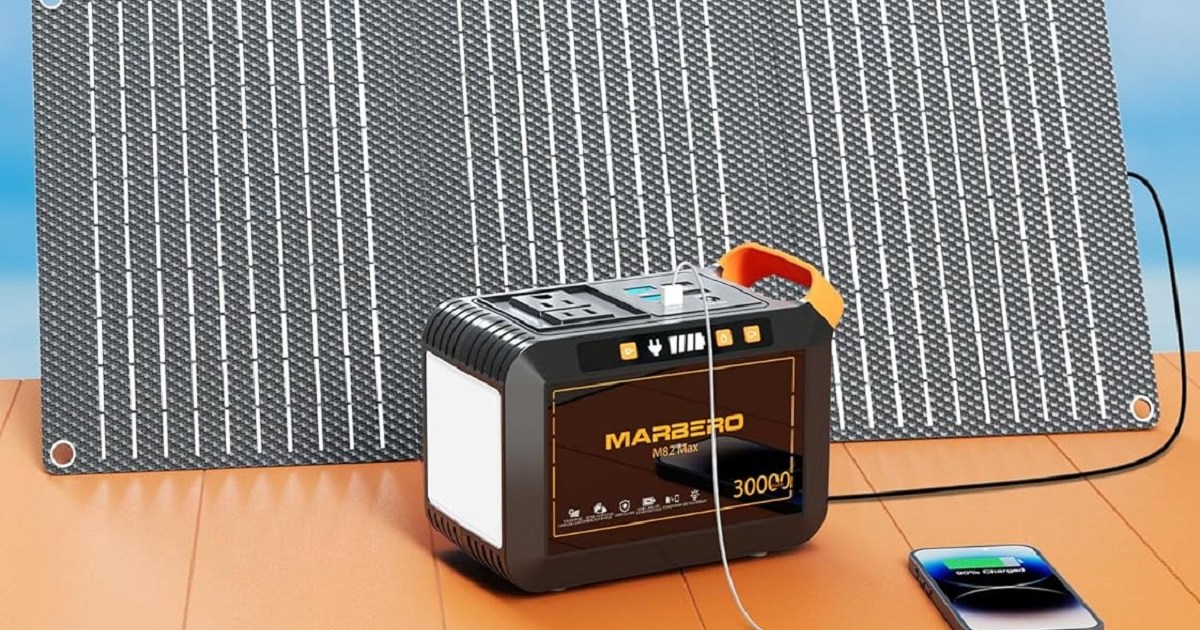 Cover Image for Combo de generador solar portátil y panel está al 25% de descuento en Amazon.