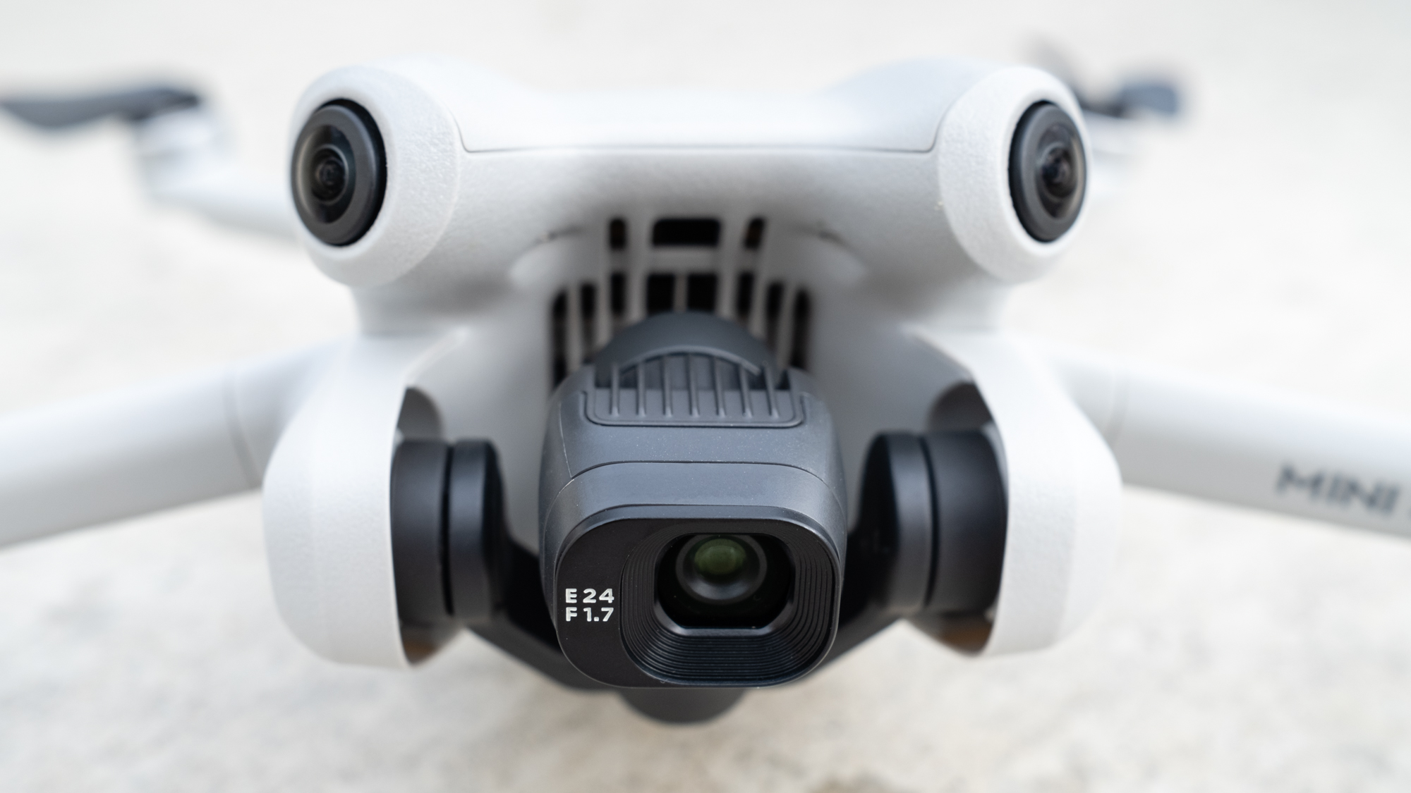 Cover Image for Filtraciones del DJI Mini 5 indican que pronto estará disponible un dron para principiantes con dos grandes mejoras.