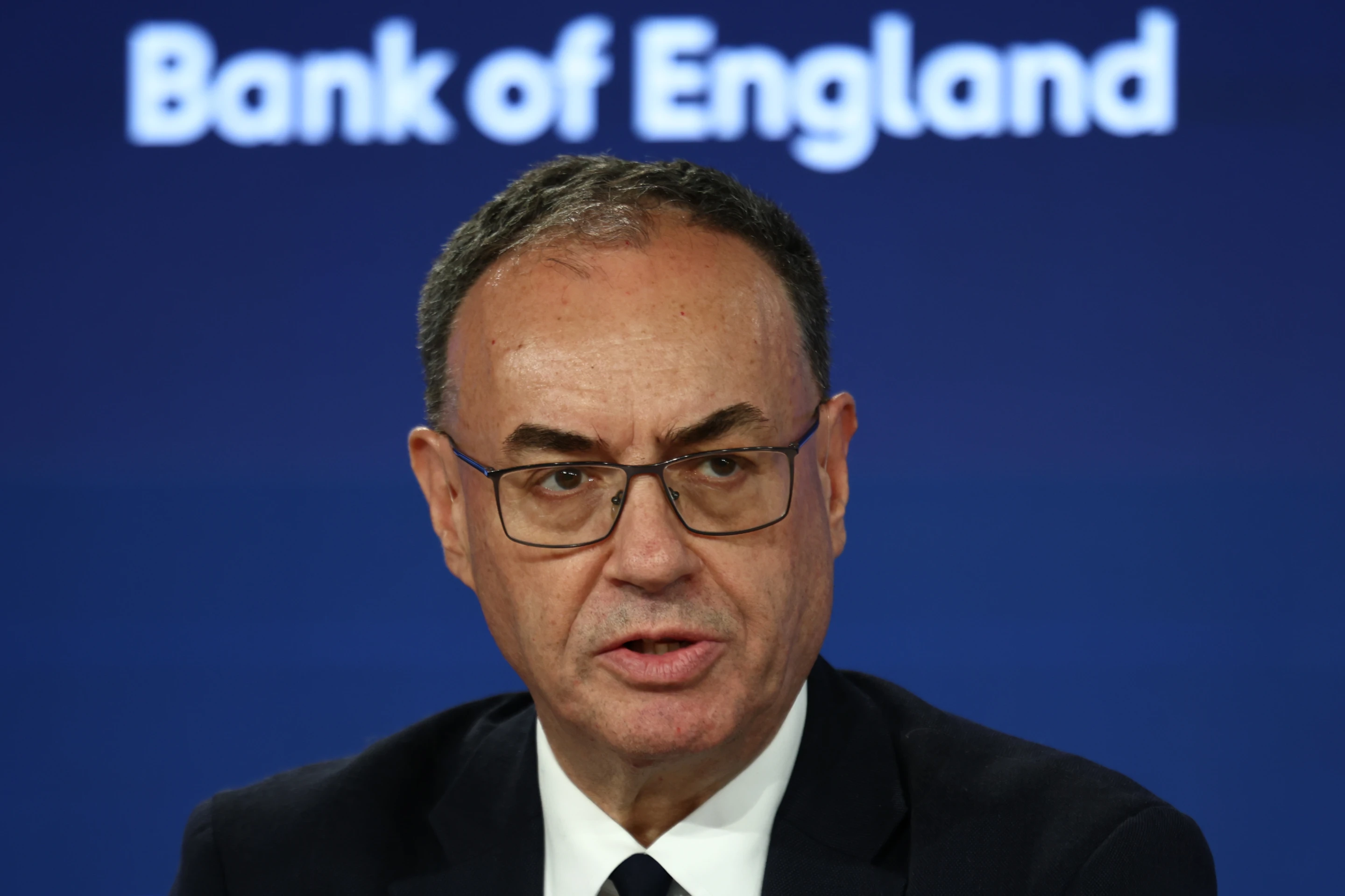 Bank of England Holds Key Interest Rate at 3.75% for Fifth Straight Meeting