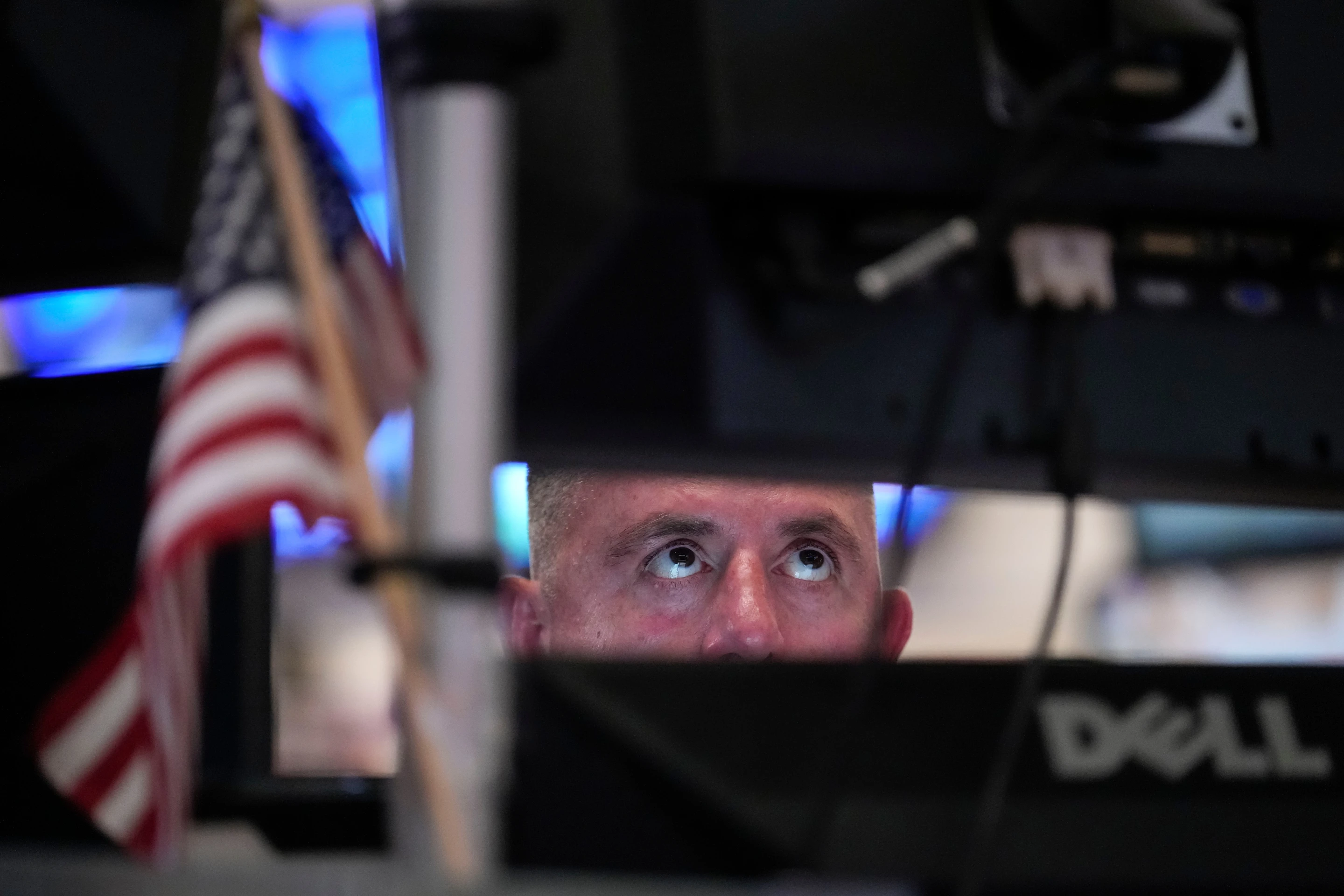Microsoft Leads US Stock Rally With Best Day Since 2008 as Inflation Concerns Pressure Bond Markets