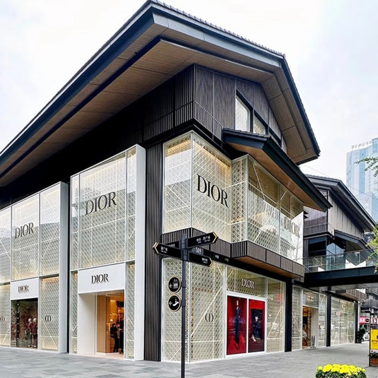 Dior store