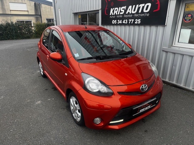 Toyota Aygo 1.0 VVTi 68 cv ACTIVE 2eme main