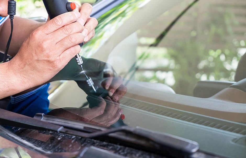 windshield repair in auburn hills, fenton, sterling heights mi