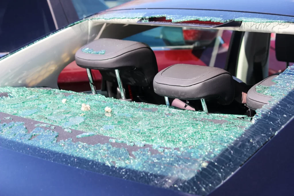 Back glass replacement - Save on Auto Glass