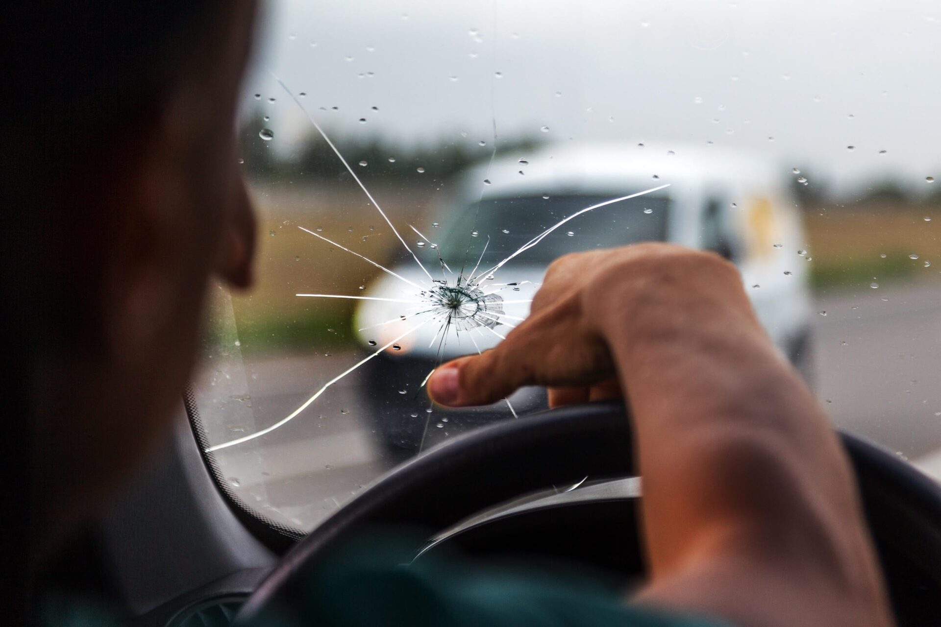 windshield crack