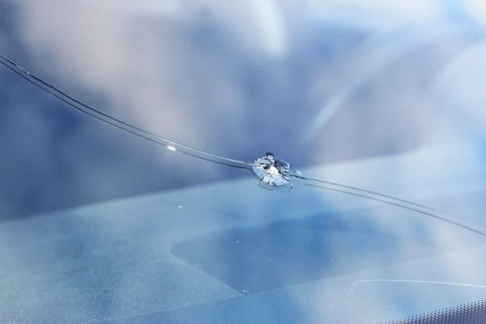 windshield crack