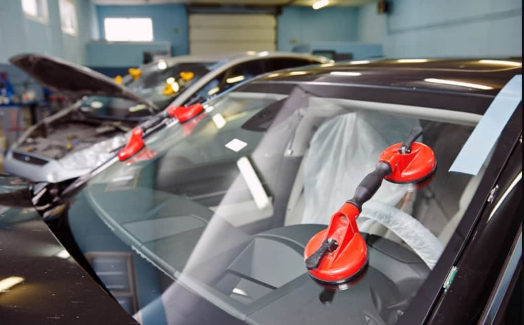 car windshield fixing