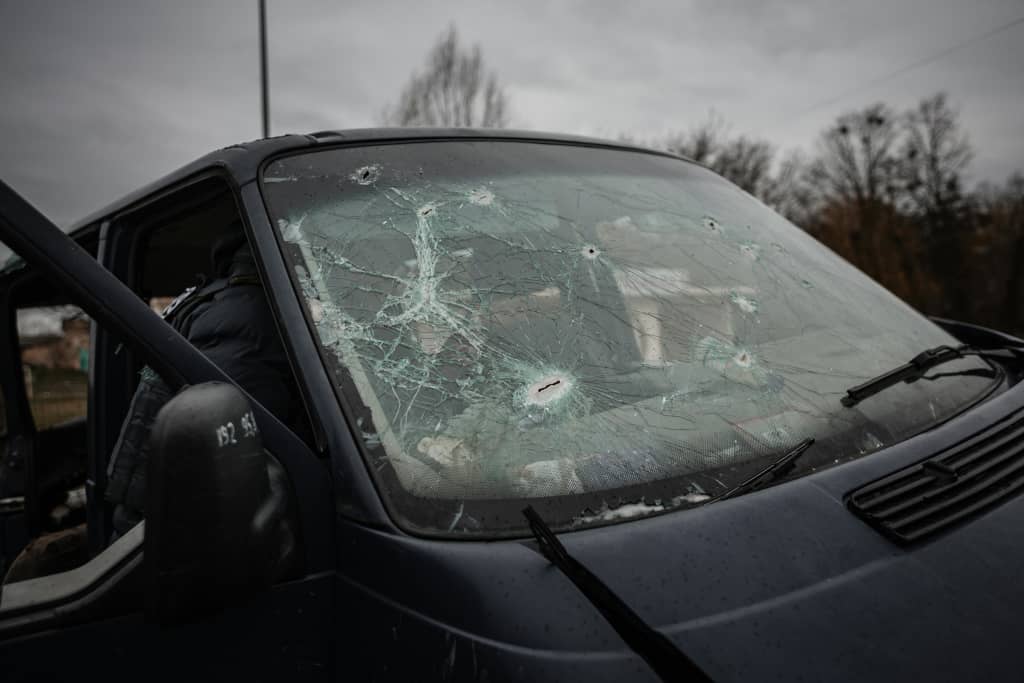 too much cracked a windshield