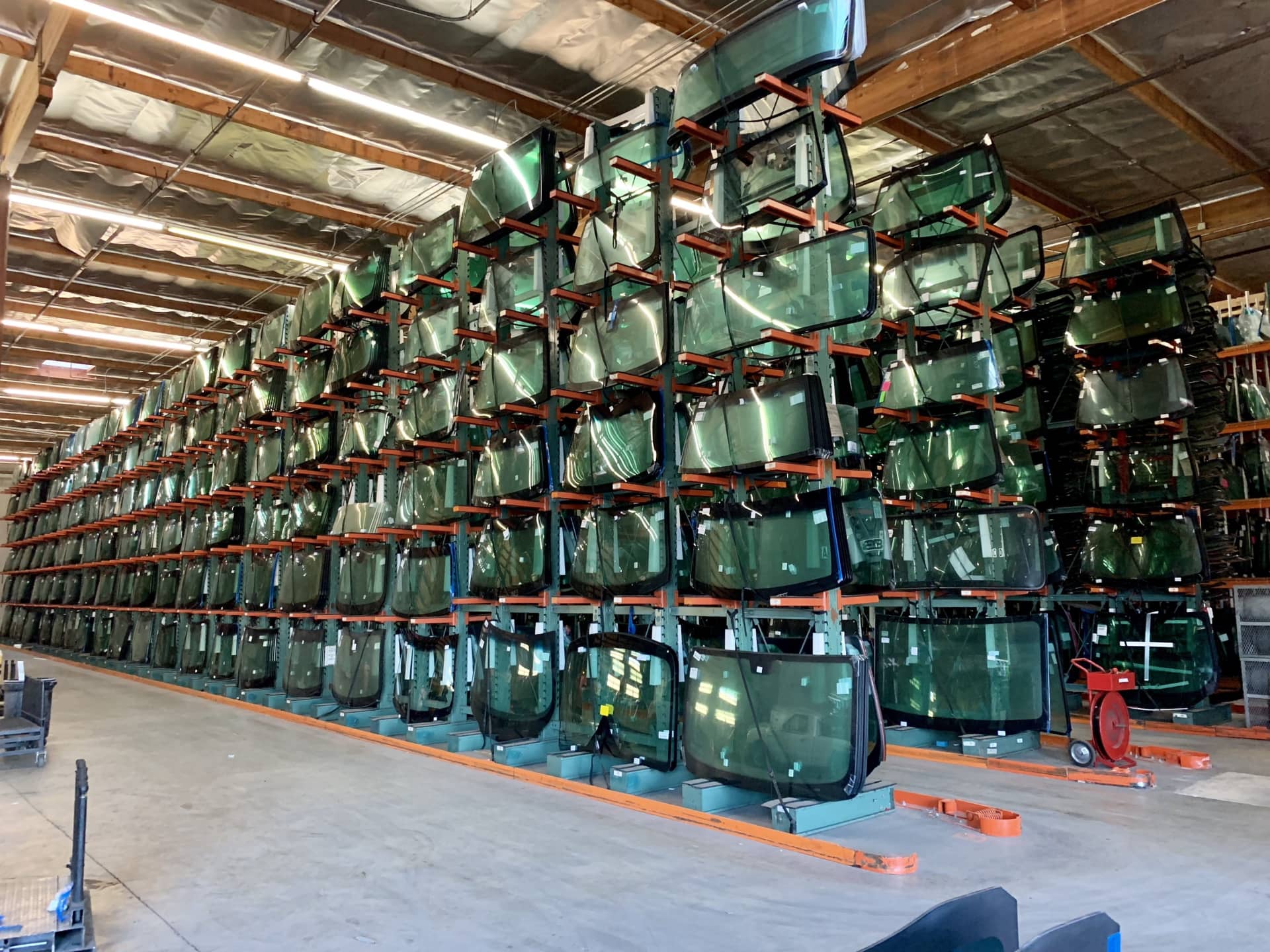 auto glass wholesale