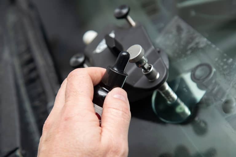 Repair of chips and cracks on car windows