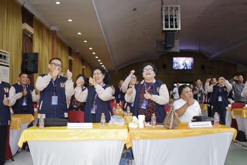 Para pendeta dari berbagai cabang