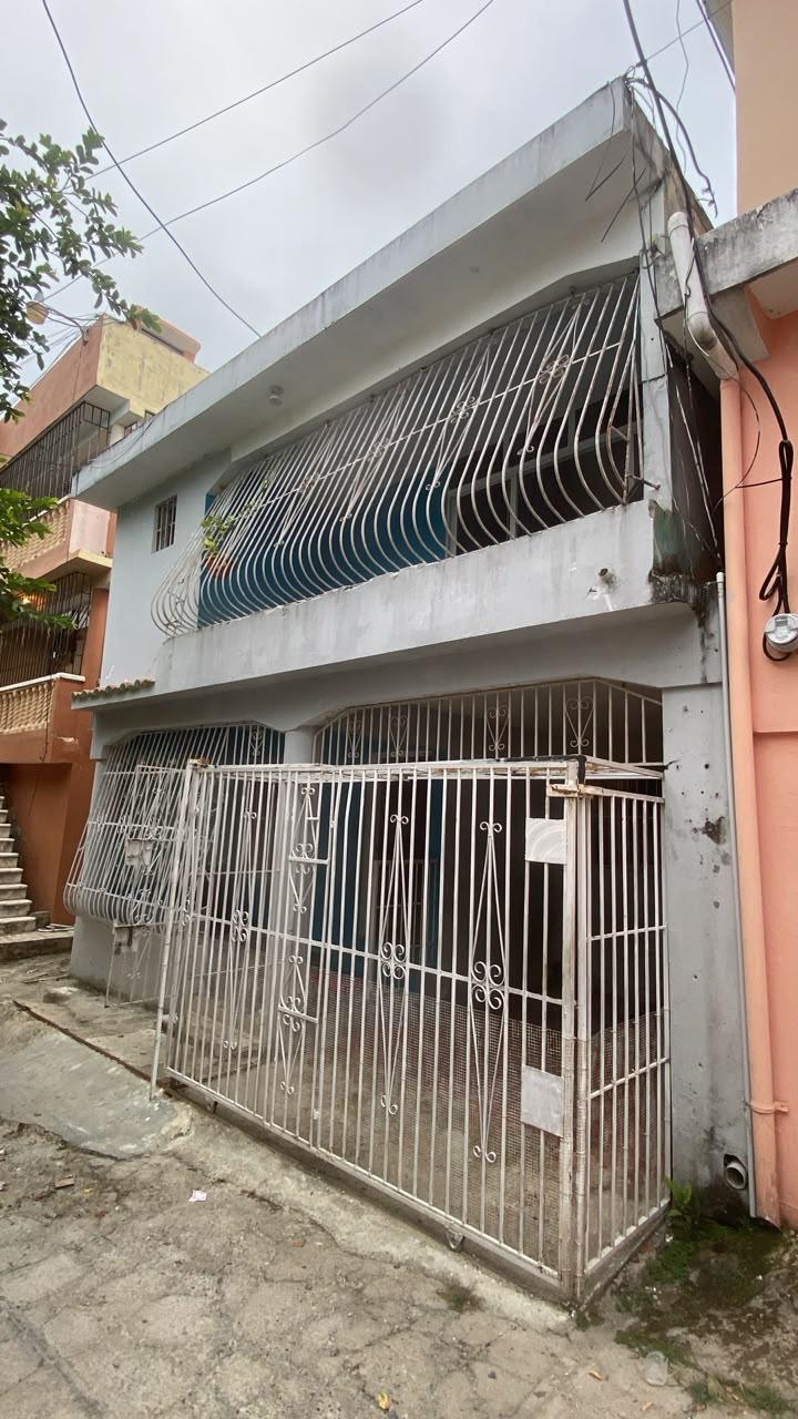 Casa de dos niveles en Villa Mella, Santo Domingo Norte