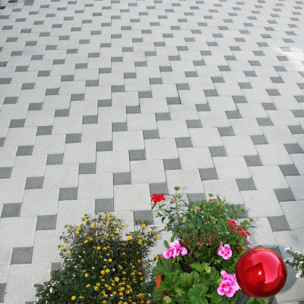 CLASSIC Pflasterstein grau glatt gefast L 20 cm B 20 cm H 4.5 cm-thumbnail