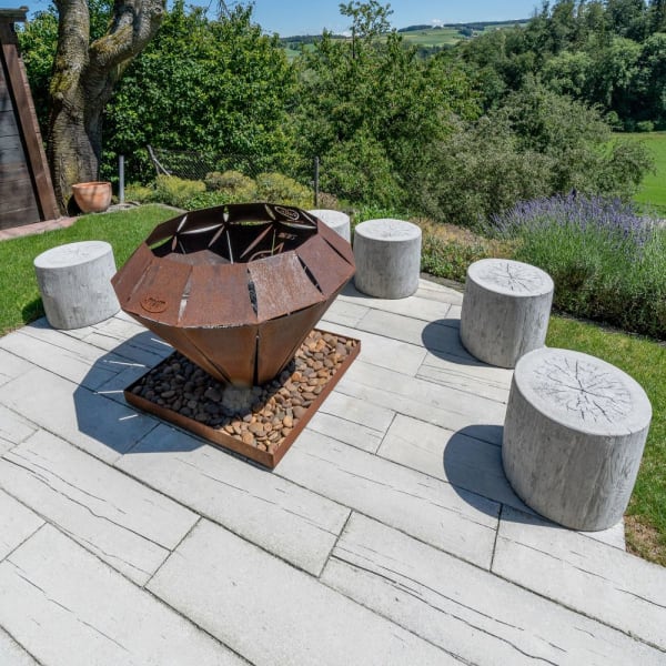 LENIA Hocker altgrau/anthrazit leicht gefast D 40-42 H 41 cm-thumbnail