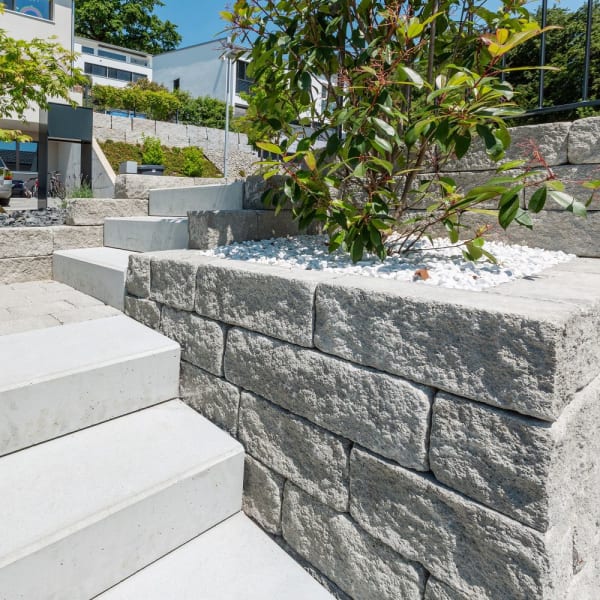 SANTURO MINI Landhausmauer 2-seitig, gespalt. 30-50/15/15 schwarz-weiss-thumbnail