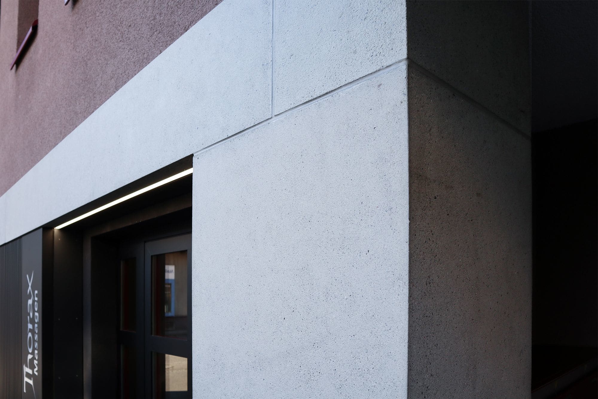 Fassadenelement - Sandgestrahlt