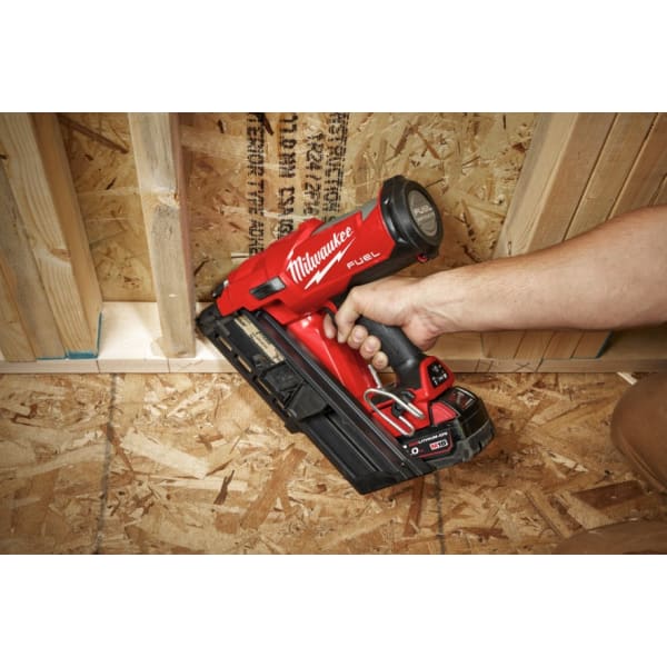 Milwaukee M18 FUEL™ Akku Nagler M18FFN-502C-thumbnail