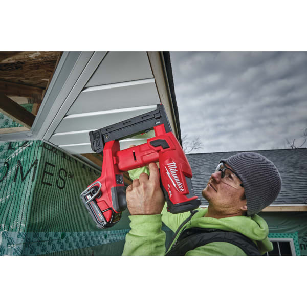Milwaukee M18 FUEL™ Akku-Tacker M18FNCS18GS-202X-thumbnail