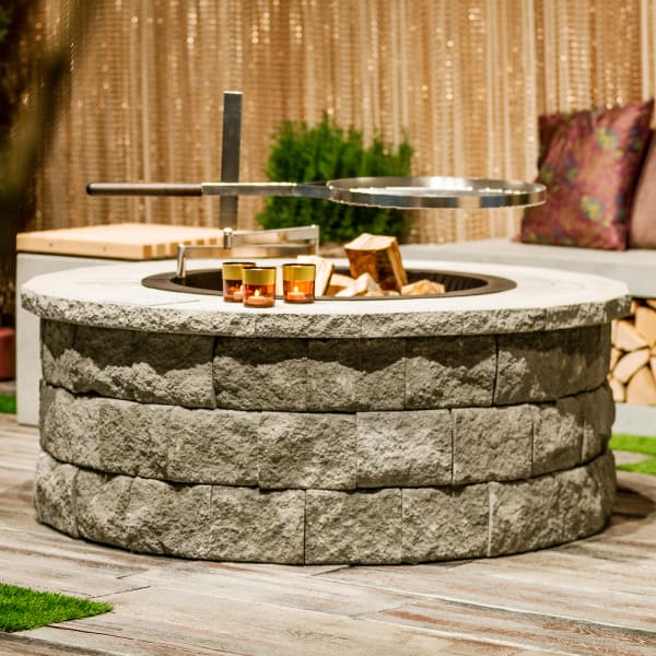 Betonsockel zu SANTURO Feuerstelle grau glatt D 125 cm H 10 cm -thumbnail