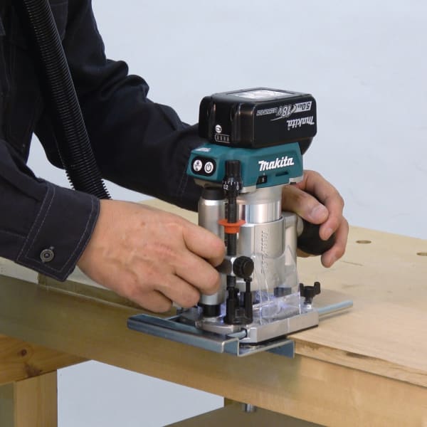 Makita Kantenfräse 18V + 2x bl1850b + dc18rc + Zubehör DRT50TJX11-thumbnail