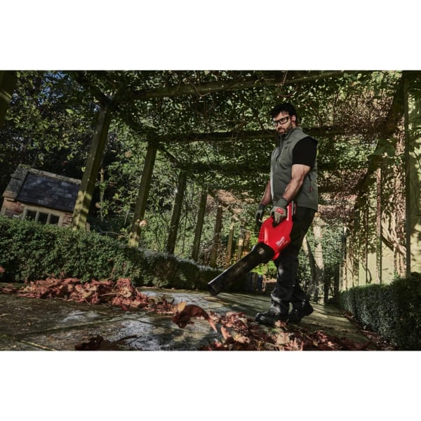 Milwaukee M18 FUEL™ Akku-Gebläse M18FBLG3-802-thumbnail