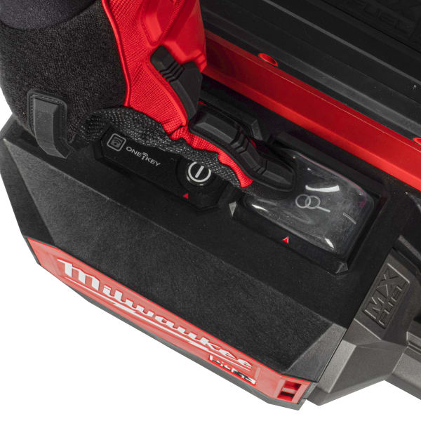 Milwaukee MX FUEL™ Akku-Betonverdichter MXFCVBC-602-thumbnail