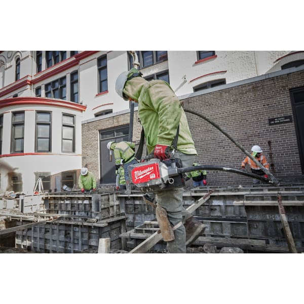 Milwaukee MX FUEL™ Akku-Betonverdichter MXFCVBCKIT-602-thumbnail
