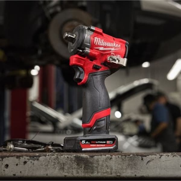 Milwaukee M12 FUEL™ 1/2" Akku-Schlagschrauber M12FCIWF12G3-0-thumbnail