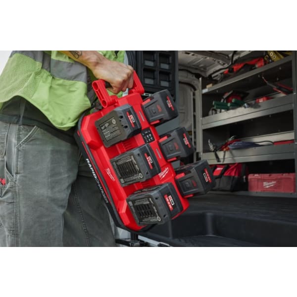 Milwaukee M18 PACKOUT™ 6-fach Schnellladegerät M18MPC6-thumbnail