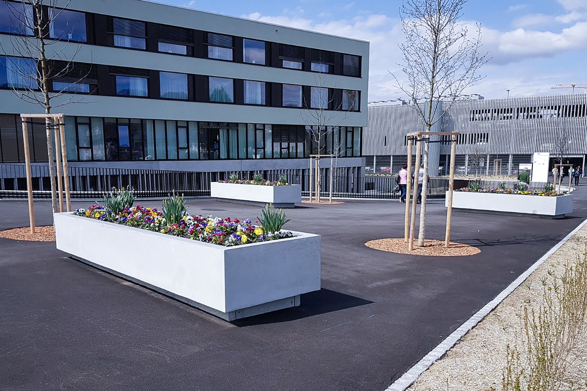 Gestaltungselement / Pflanzenkübel