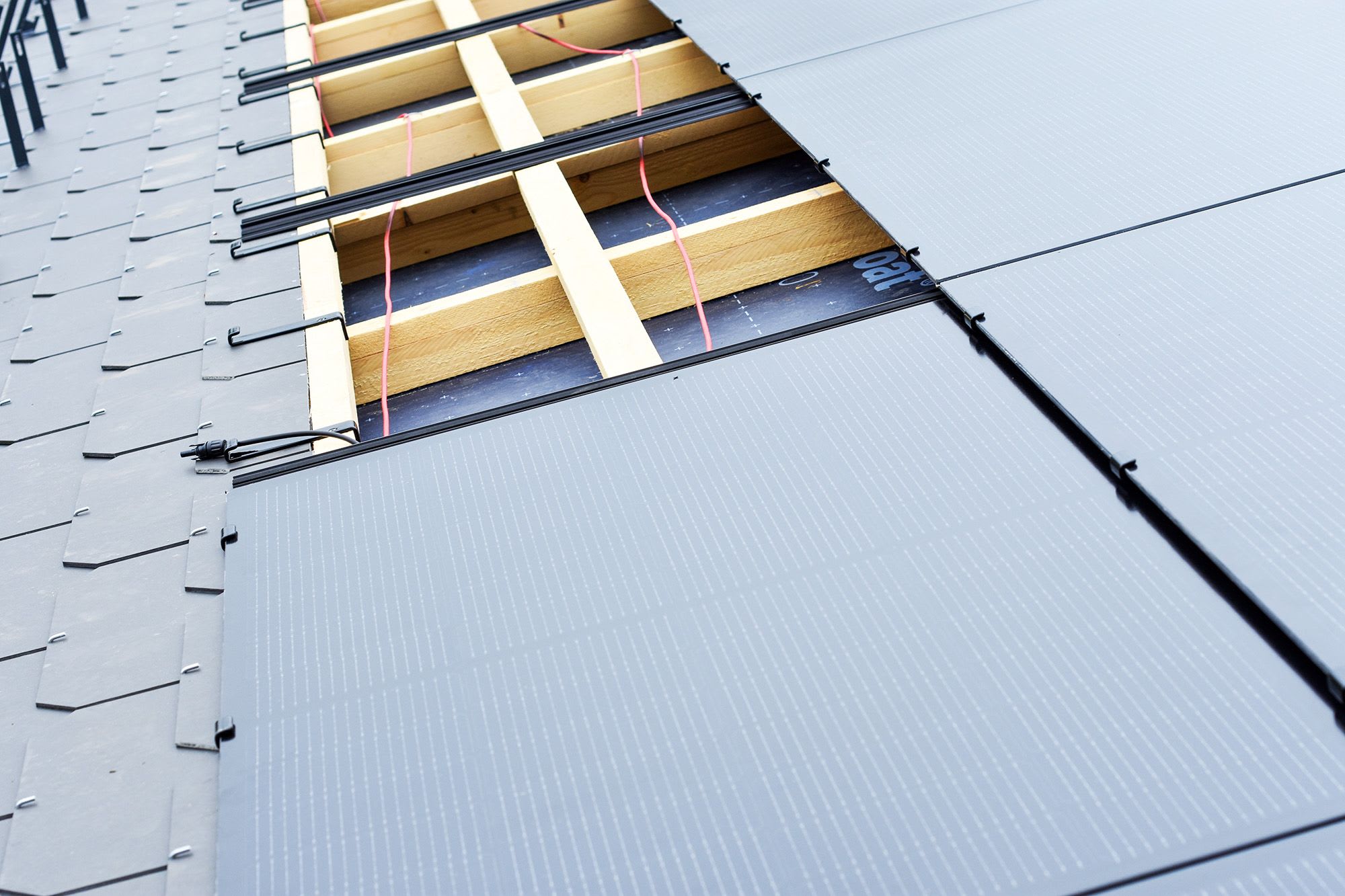 Sunskin Roof Lap - Photovoltaik-Indachlösung Swisspearl