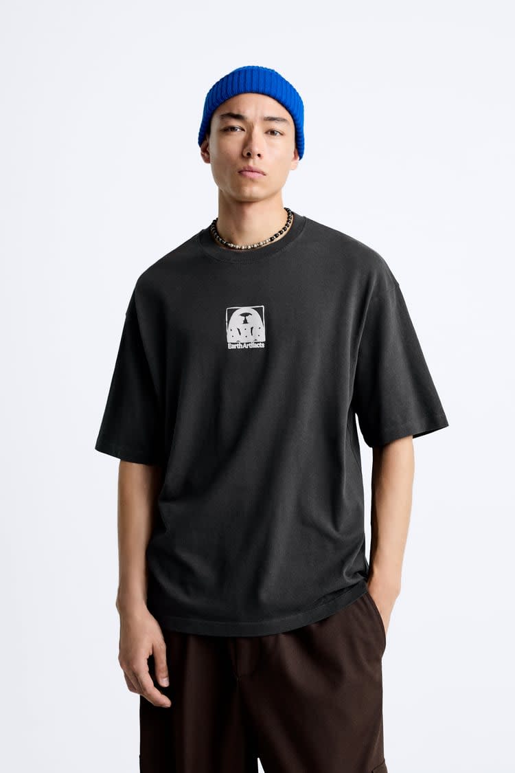 CONTRAST PRINTED T-SHIRT Black - Image 2
