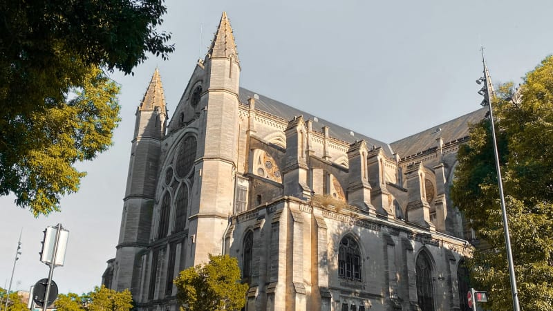 Nîmes
