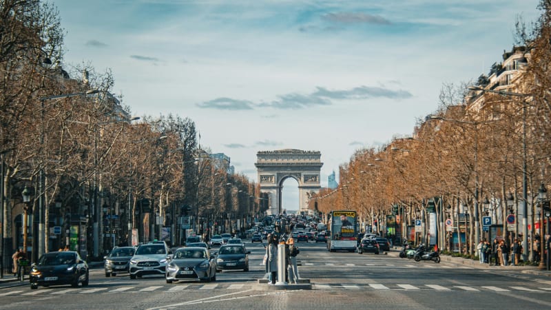 Champs-Élysées & Arc de Triomphe