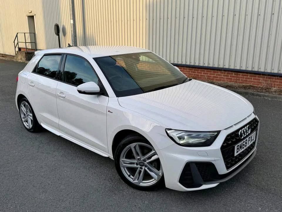 Audi A1 1.5 TFSI 35 S line Sportback S TronicEuro 6 (s/s) 5dr